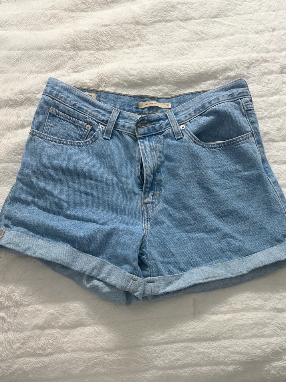 Levi’s 80s Mom Short